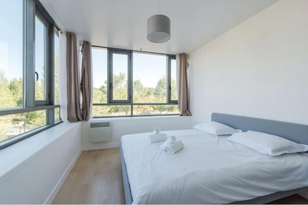 Апартаменты Les Frenes Near Disneyland Bmyguest Монтеврен Экстерьер фото